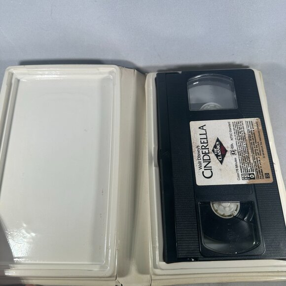Walt Disneys Cinderella VHS 1950 Classic Family Animation Clamshell Case - Picture 3 of 3